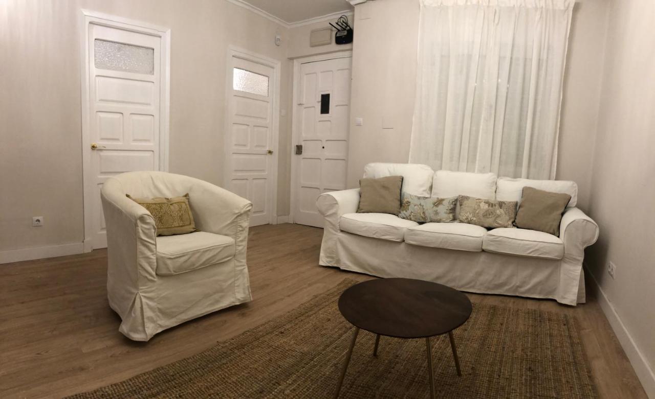 Aparthotel La Casita De El Montan Baja à Avilés Extérieur photo